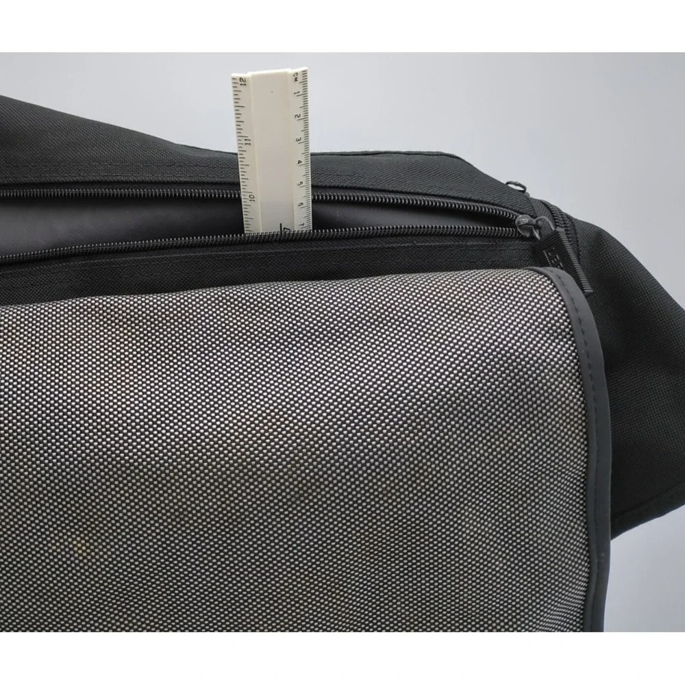 Vtg Y2K Messenger Sling Bag Multi Pocket Adjustable Strap Tech Tactical Gorpcore